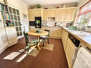 Photo 21- click for photo gallery